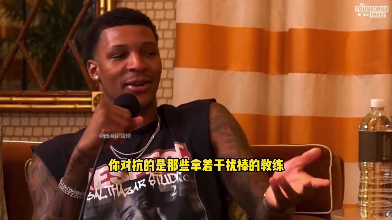 【球迷看点】小史密斯：阿门的弹跳可以轻松头碰篮筐，但他不会参