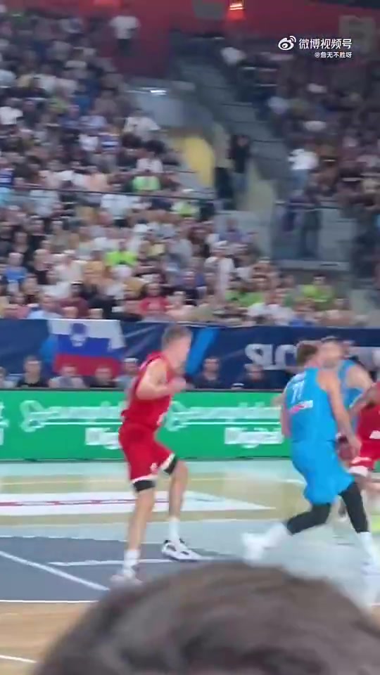[视频]FIBA简直无敌！对手都知道东契奇要干嘛，但就是防不