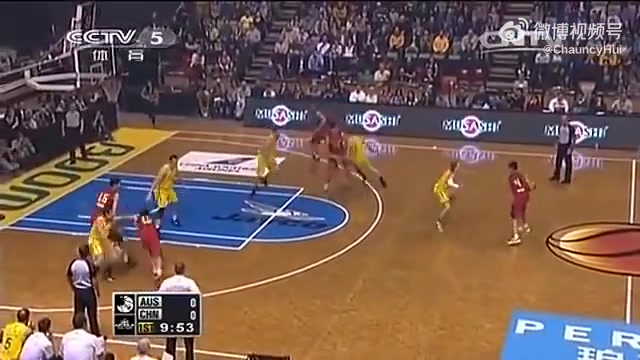 【中国篮球】对比王俊杰如何？14年周琦在中国男篮首秀，实在太惊艳了！