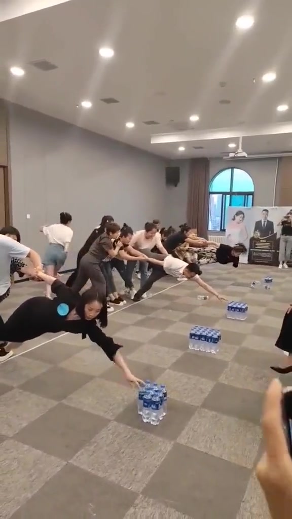 还是女生韧性好一些，前两名都是女生