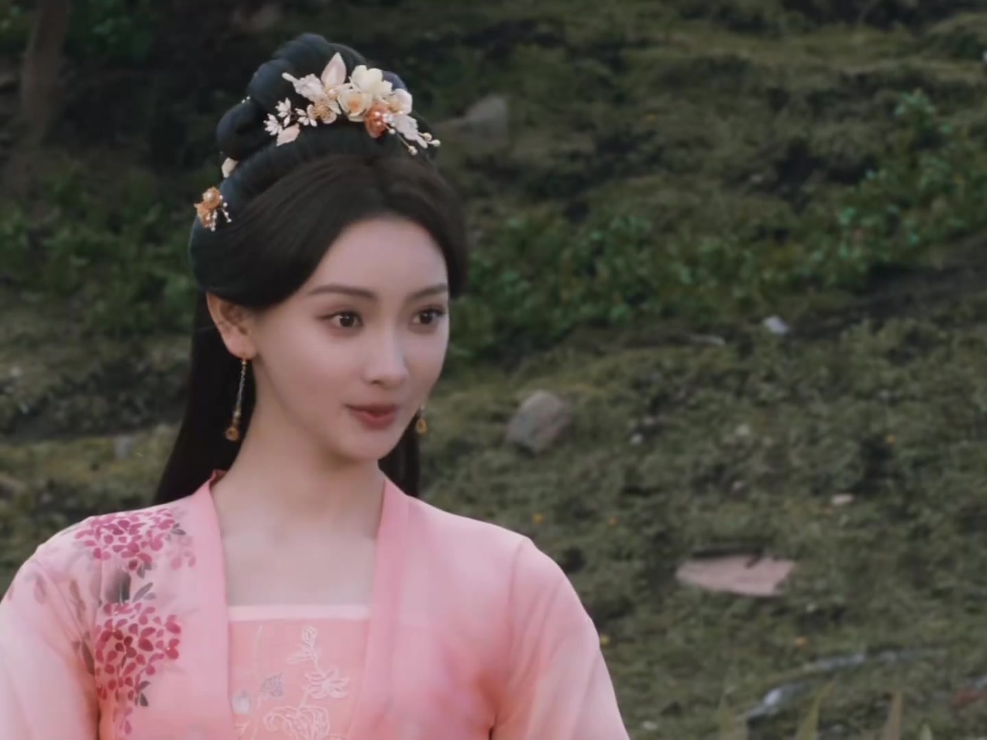 【有道理嘛?】真漂亮啊！美女主播金佳悦晒凡人修仙传剧集：庆祝