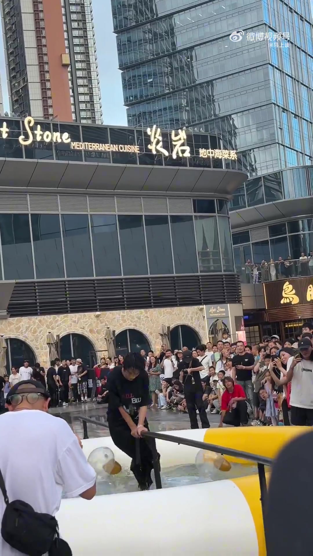 深圳世界滑板日活动带一下护具吧，看得我好疼