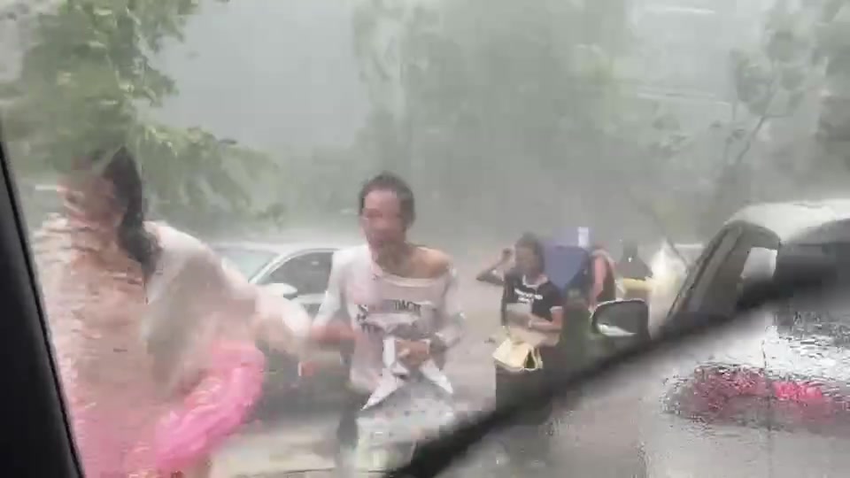 这个天气去露营一露一个不吱声！！