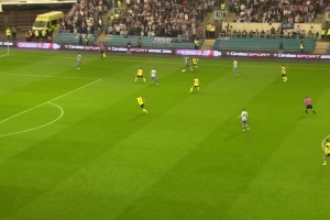 英联杯-齐马斯替补双射一传格鲁达传射 布莱顿6-0牛津联