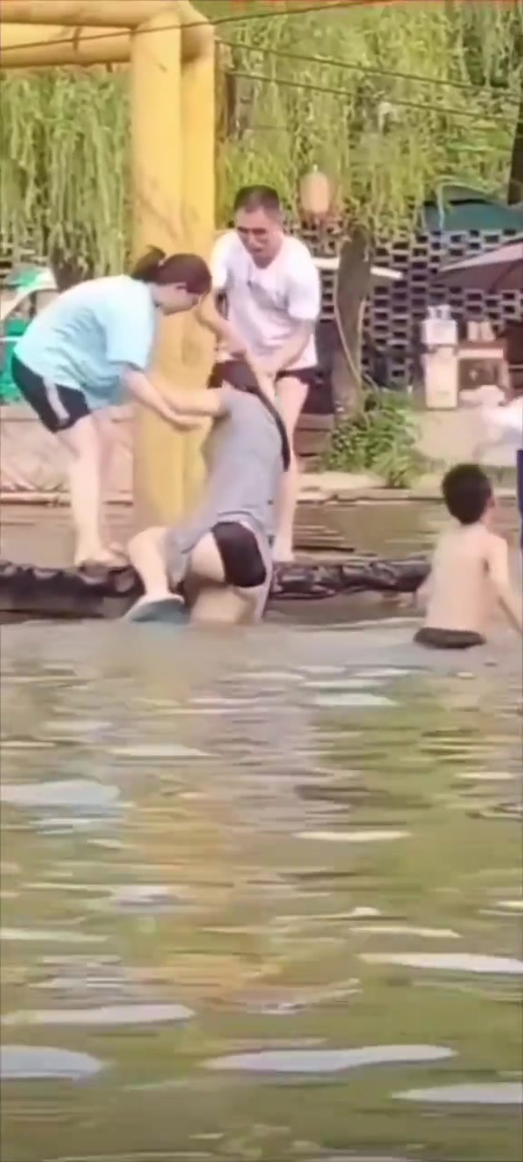 全是落水的女子，来这里寻找这种快感