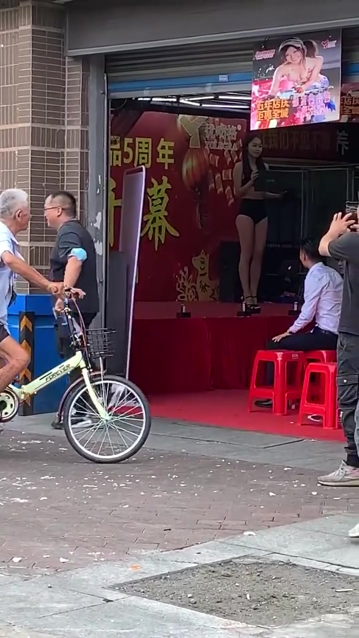 一个大胆的猜想，大爷他也想保养单车！