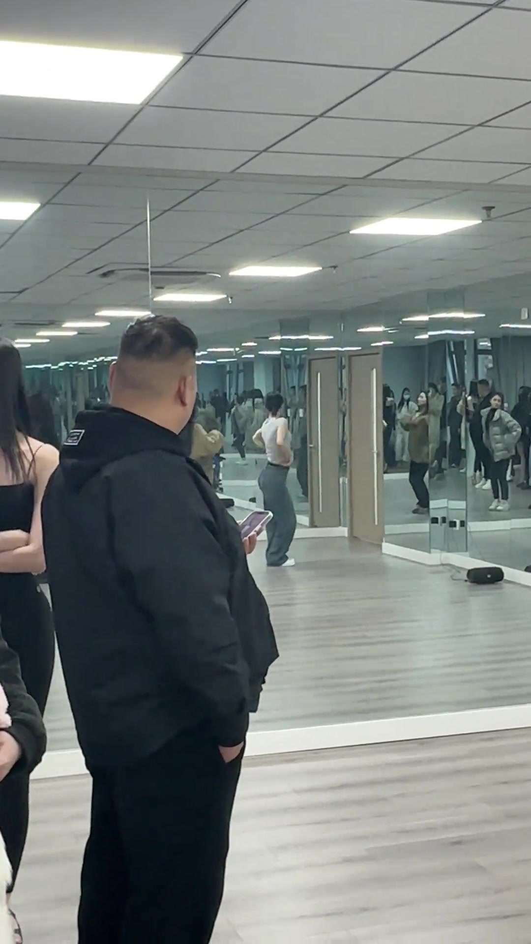 已入化境！我就說不能讓男人進(jìn)來這吧...