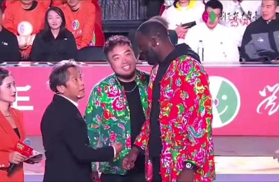 哈哈哈，笑死！宋小宝现场教学追梦：瞅你那损色