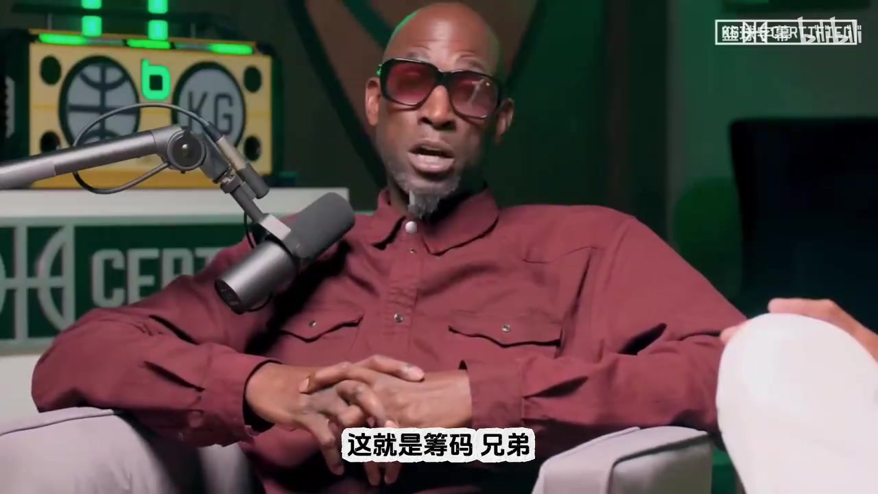 真敢说啊!加内特:詹姆斯像是通过诈伤,表达没能续约湖人的不满 真敢说啊!加内特:詹姆斯像是通过诈伤,表达没能续约湖人的不满