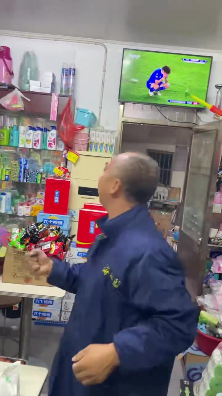 家喻户晓!苏超半决赛点球大战已经让泰州小卖部老板杀疯了