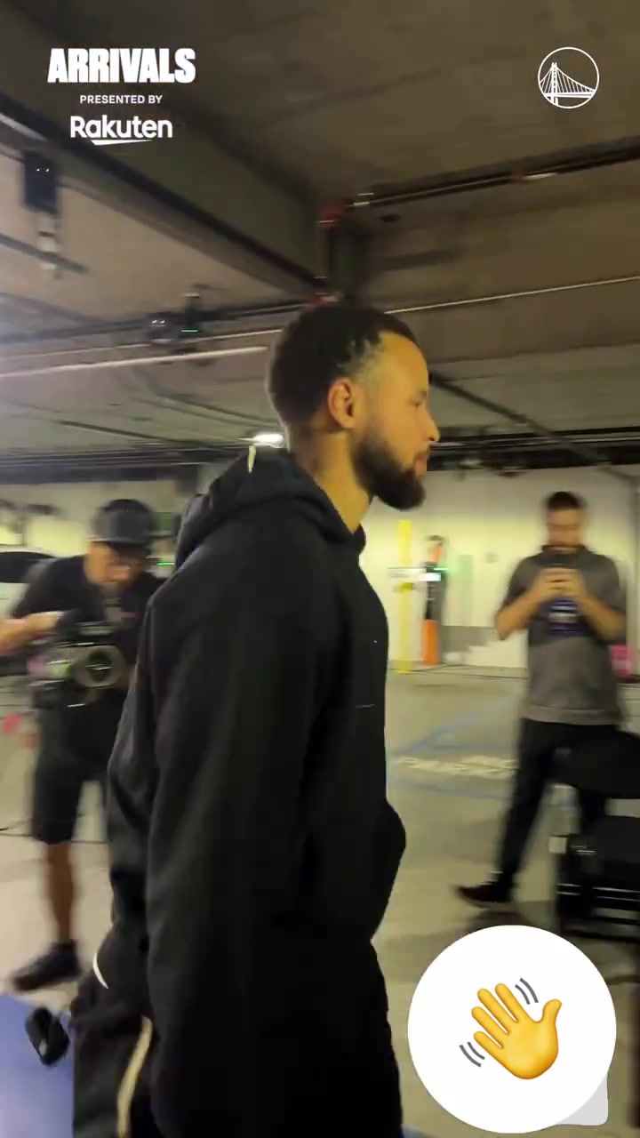 勇士球员进入球馆,你觉得谁的气质最佳