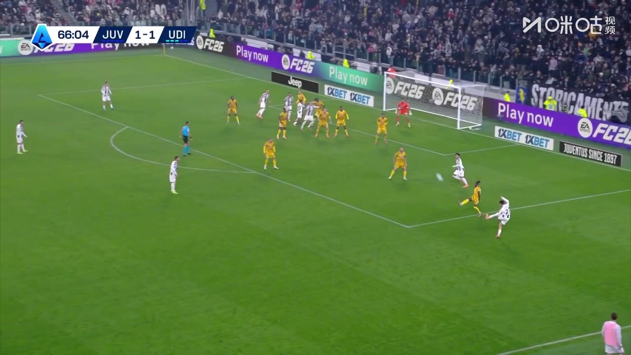 带刀后卫建功!加蒂后点泰山压顶头槌破门,尤文再次领先!