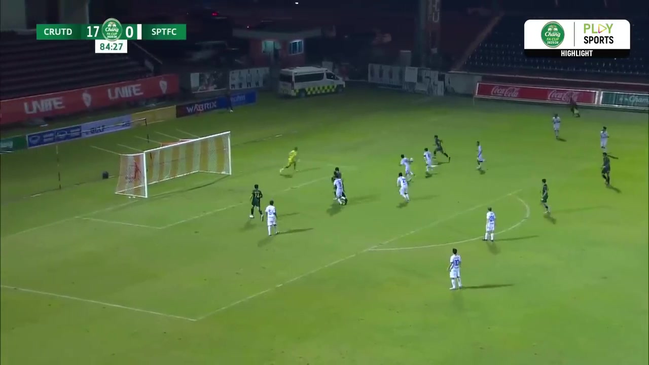 太残暴了!泰国足总杯清莱联19-0血洗巴吞他尼联!这是有仇?