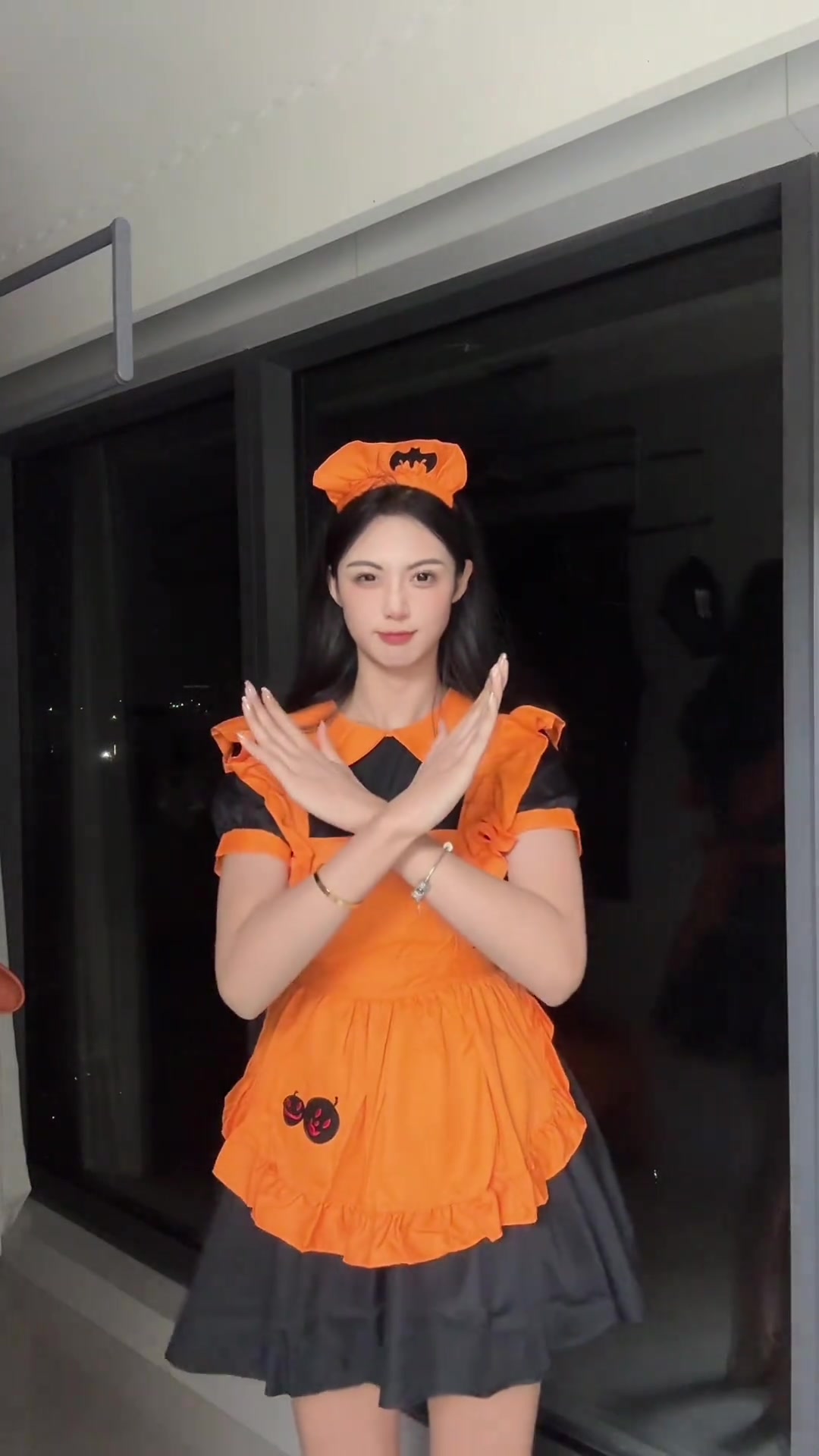 可耐!卓识的万圣节装扮:万圣节偶遇一只小南瓜~ 可耐!卓识的万圣节装扮:万圣节偶遇一只小南瓜~