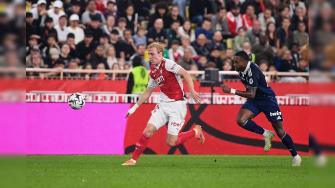 法甲-摩西-西芒制胜 巴黎FC客场1-0战胜摩纳哥