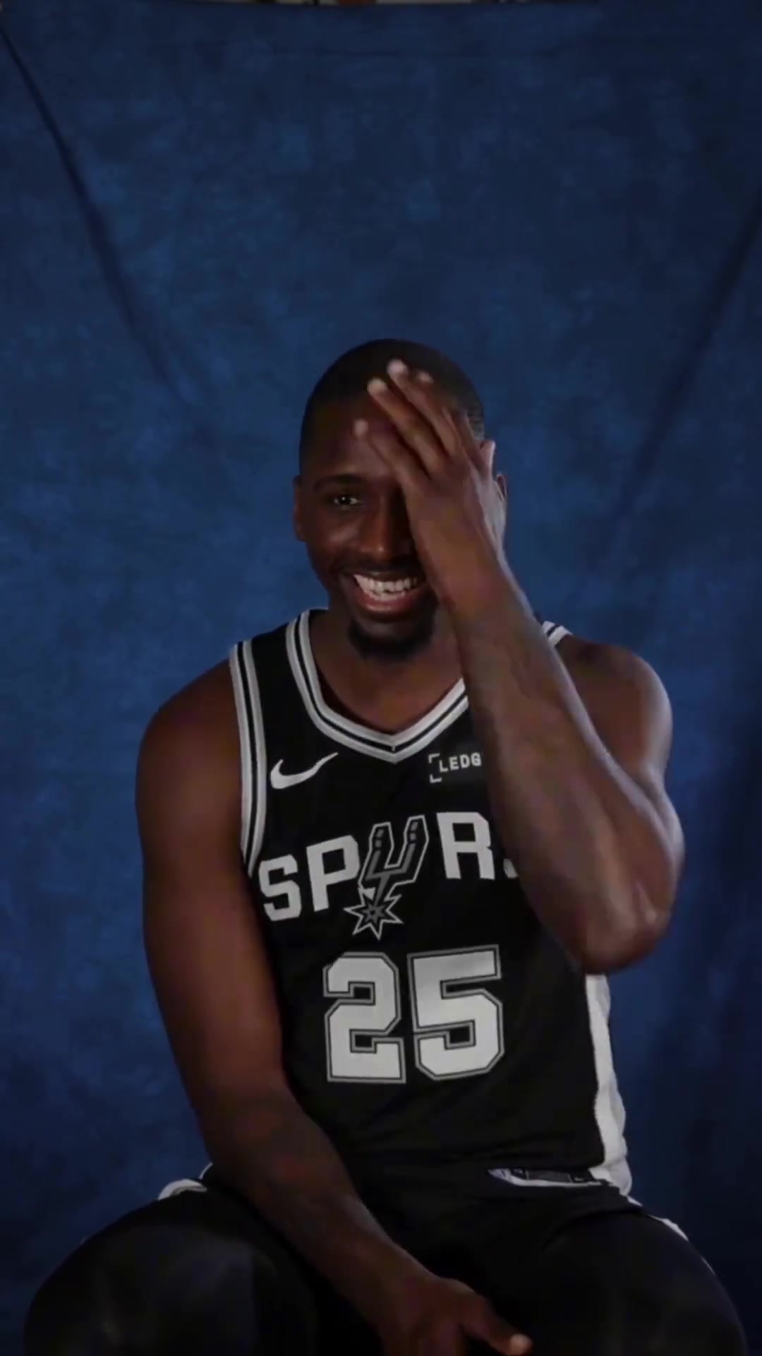 你家里的溫度一般是多少？他們好像都不怕冷的樣子