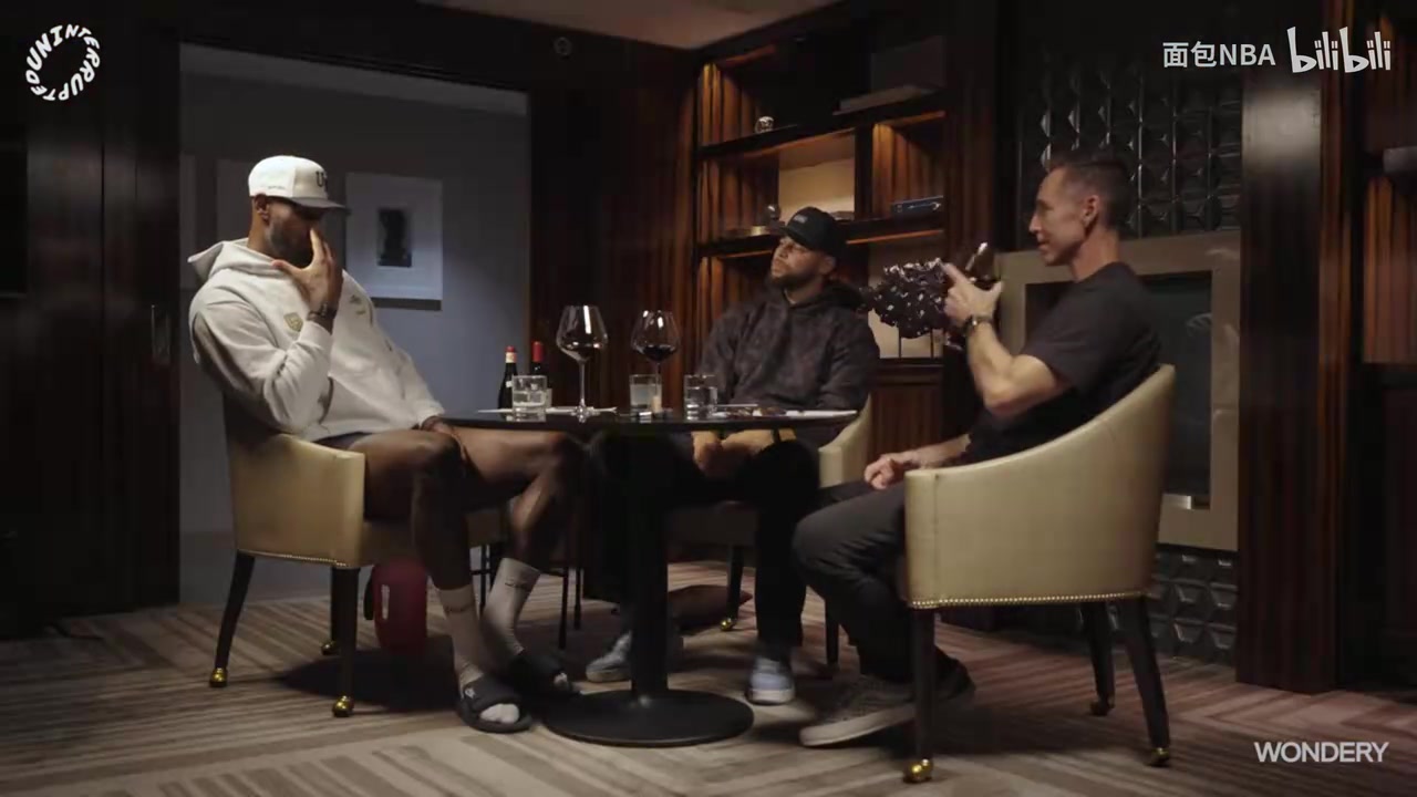 [球迷看点]小球时代！詹姆斯提问库里：什么时候意识到自己开创