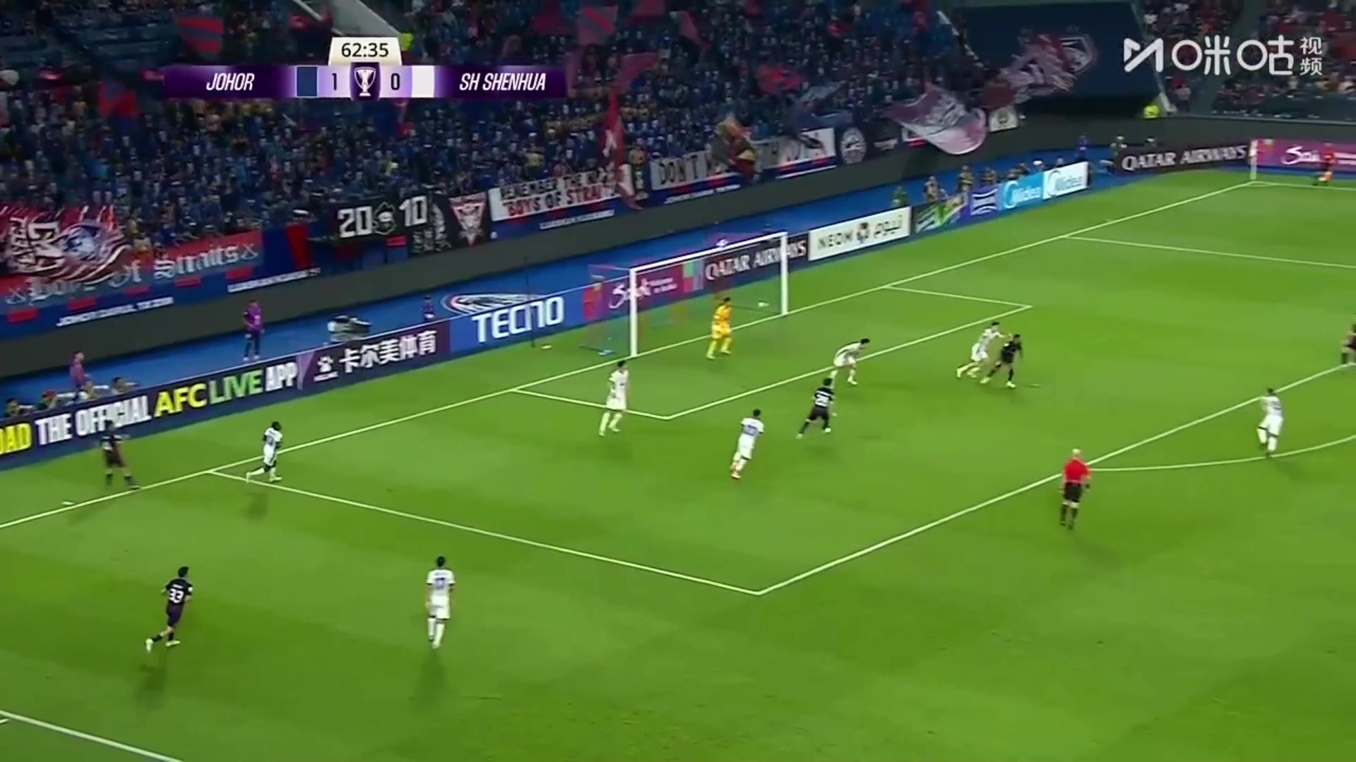 柔佛球員胸部停球+左腳低射進死角，鮑亞雄無能為力，申花0-2落后