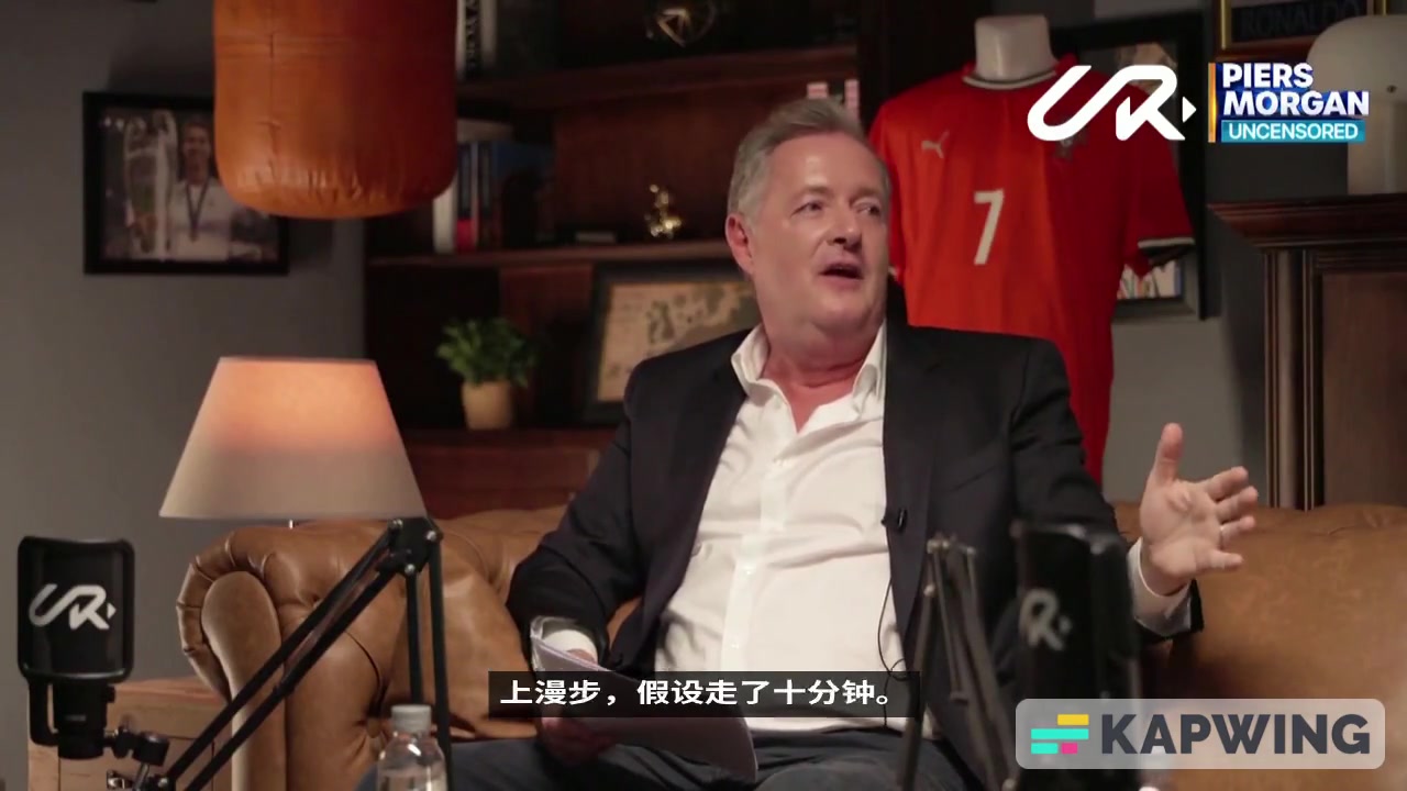 你和貝克漢姆誰更帥？C羅調(diào)侃：小貝臉很好看，但我完美無缺