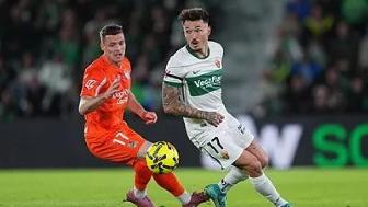 西甲-奥亚萨瓦尔点射绝平 皇家社会1-1埃尔切