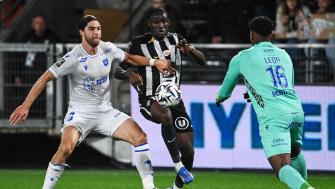 法甲-普罗斯珀·彼得破门 昂热2-0欧塞尔