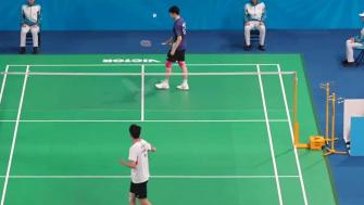 11月17日全运会羽毛球男单1/4决赛 李诗沣1-2董天尧 全场集锦