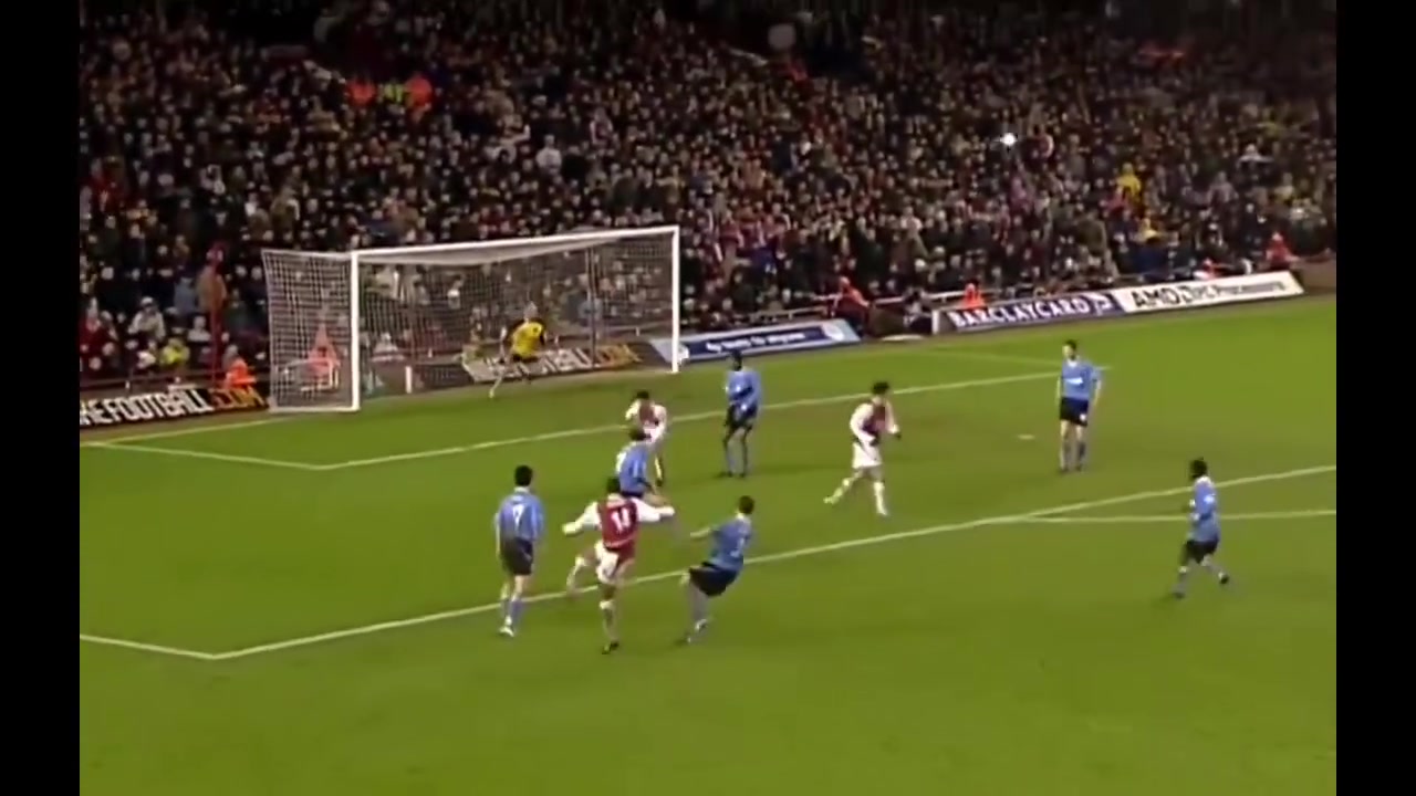 【曼城】谁是你的足球初恋？03/04赛季的英超最佳进球合集！