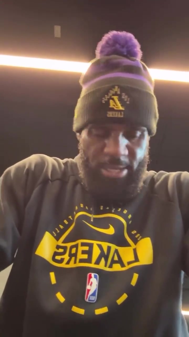 [有道理嘛?]明天要复出了？詹姆斯此前晒自己训练视频，大汗淋