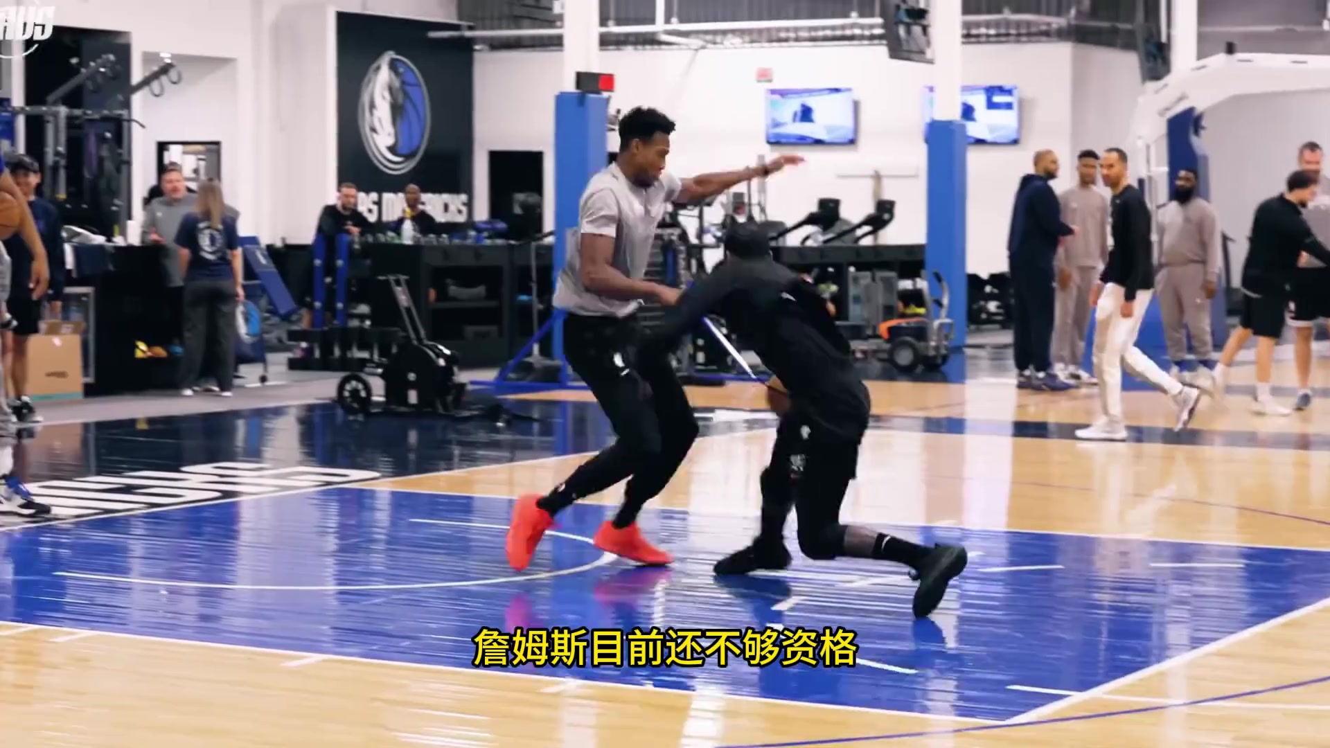 欧文：NBA现役一对一能击败我的不超过3个人，詹姆斯还不够资格