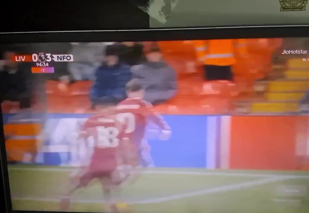 【超清集锦】光看视频我就能感受⚾到那种痛苦，穆里略用自己的好兄弟挡下⚾射门！