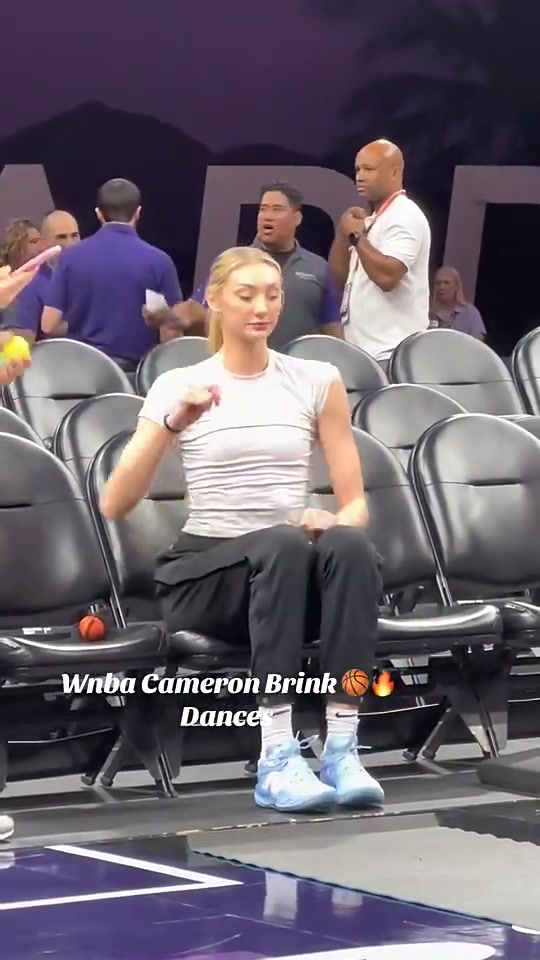 [今日视频]感受一下库里教妹布林克的十头身，有一说一真的和杜兰特很配