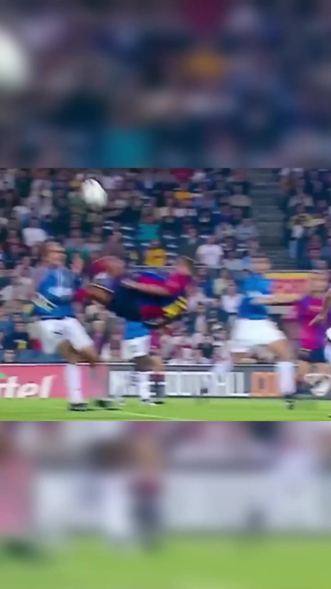 [热点回放]什么叫球队救世⬅️主？里瓦尔多封神帽子戏法！第3球倒钩⚾堪称经典！