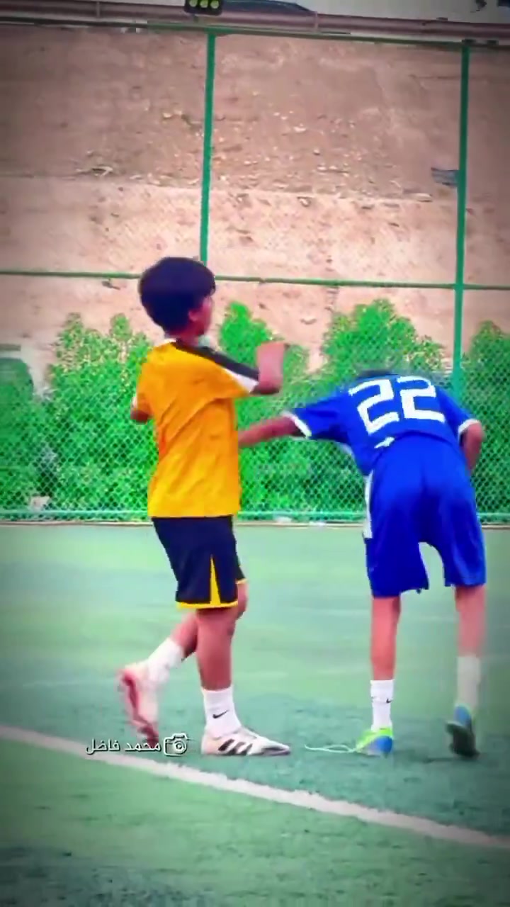  看的血压往上升！从未见过如此丧心病狂的小球员