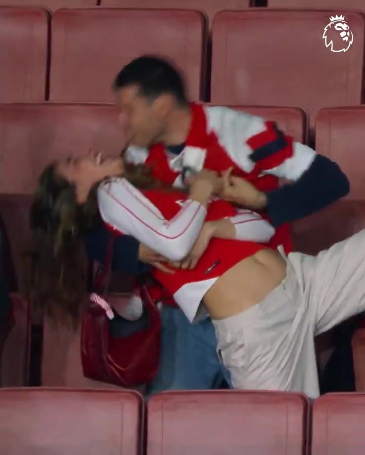  当年阿森纳主场5-0切尔西！酋长球场空气中弥漫着爱的气息