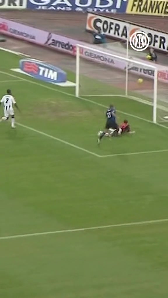 国米右路进攻大杀器！重温当年麦孔高速插上爆射破门