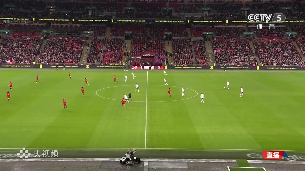 【集锦】友谊赛-女足全场遭压制控球仅3成 中国女足0-8惨败英格兰