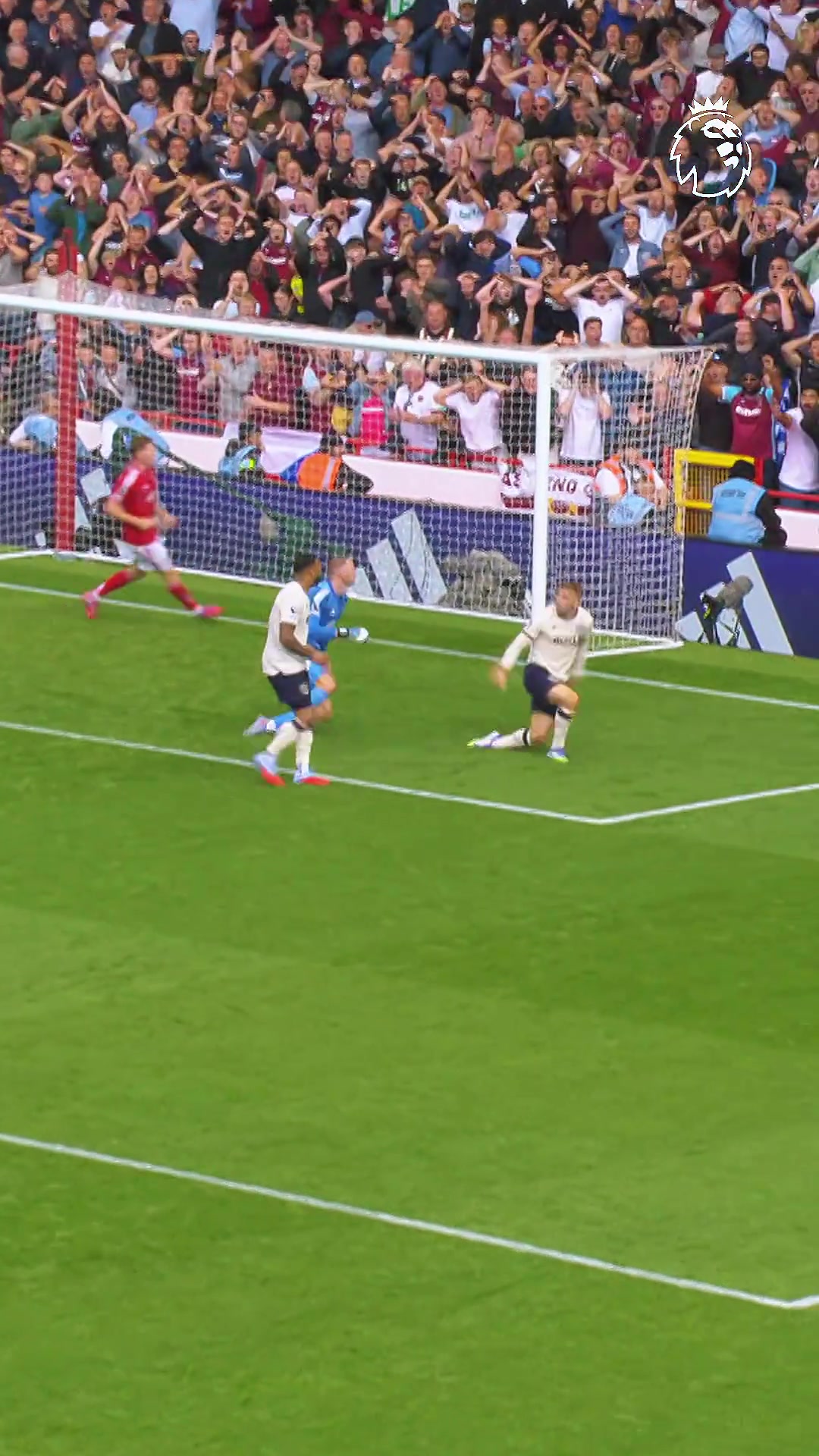 气死了！被队友阻止了自己的进球名场面