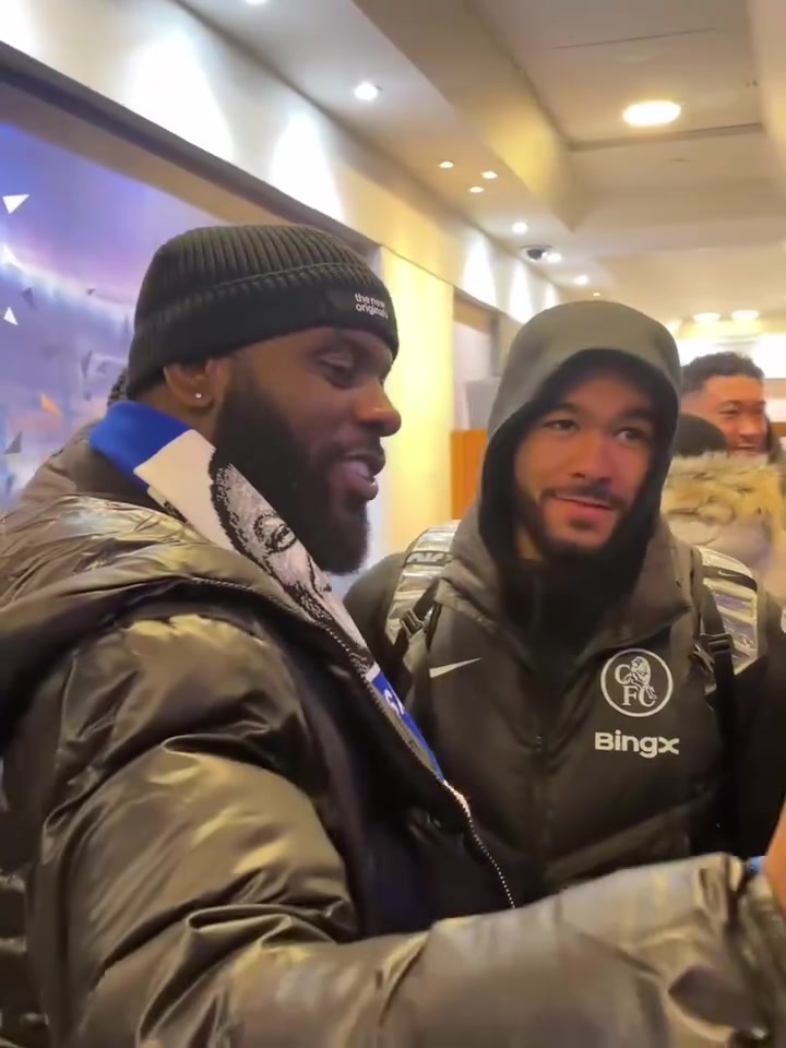 明星球迷！非洲说唱歌手赛后与里斯詹姆斯互动！