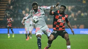 法甲-帕吉斯破门制胜奈尔斯染红 洛里昂1-0十人里昂