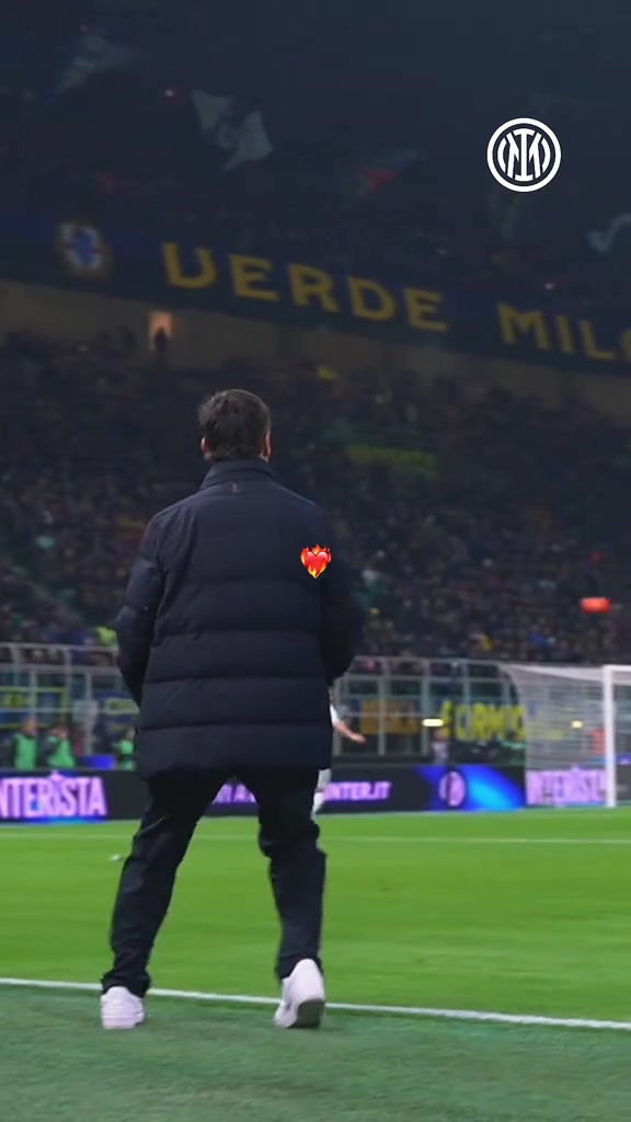 【意甲】激情四溢！实拍：国米破门瞬间，齐沃再次做出标志性庆祝动作