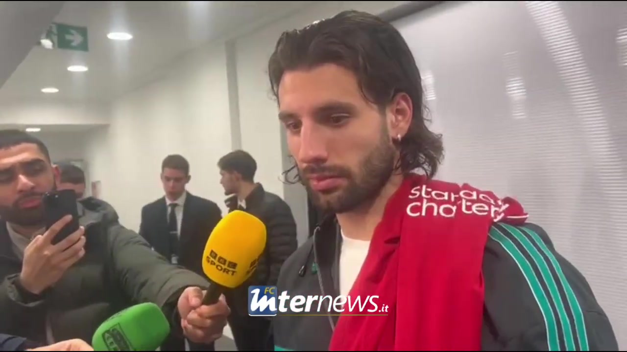 [最新剪辑]记者：索❗博你对点⬆️球怎么看？国米✌️球迷很生气索博：找裁判去~