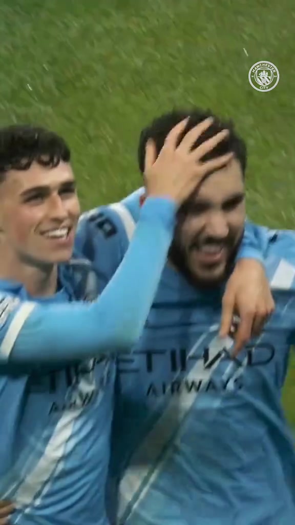 左脚将竟用右脚插花助攻？曼城：这不仅是一粒进球，还是件艺术品