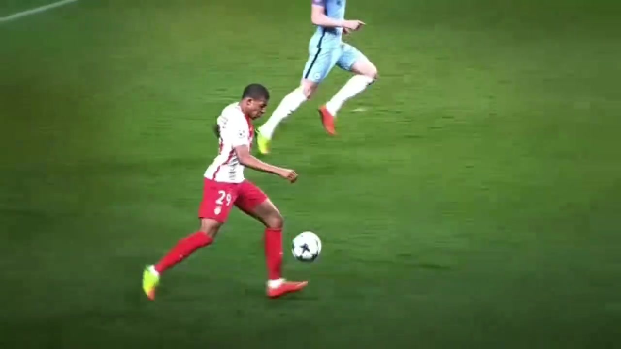 姆巴佩：谁的17岁还不是横空出世啊！