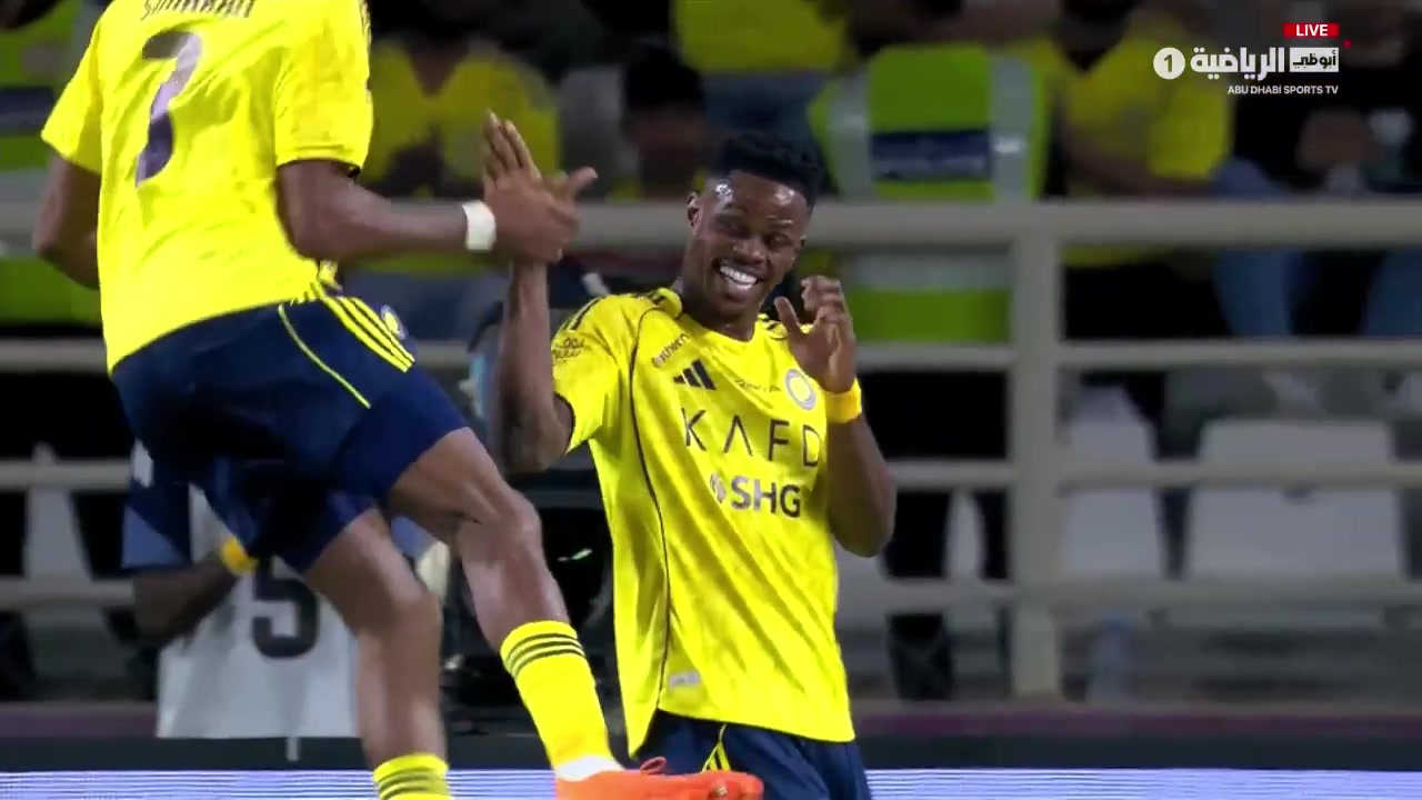 利雅得胜利3-2阿布扎比统一 胜利战术角球传中卡马拉门前补射破门