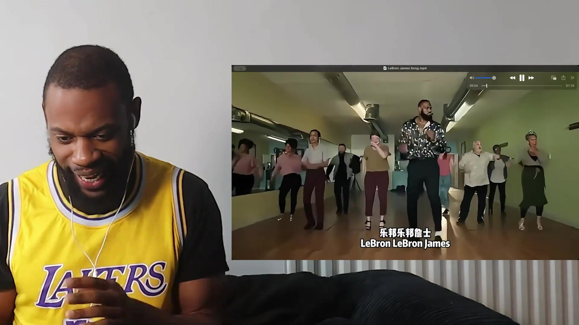 [经典赛事视频]火到❕国外了！ 英国詹蜜第一次听《乐邦詹士之