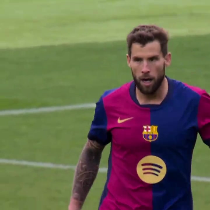 把防守做到极具浪漫的男人！巴萨球迷：看他的防守简直就是种享受