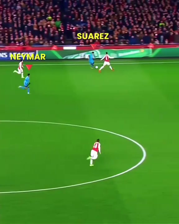 【球场热评视频】观赏性最高❕的三人组之一！MSN当年行云流水