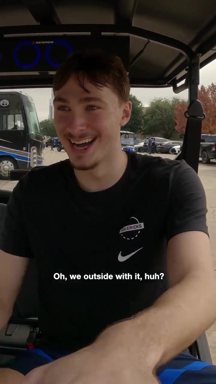 太豪了吧 这是真的?欧文给队友们准备的圣诞礼物高尔夫球车...