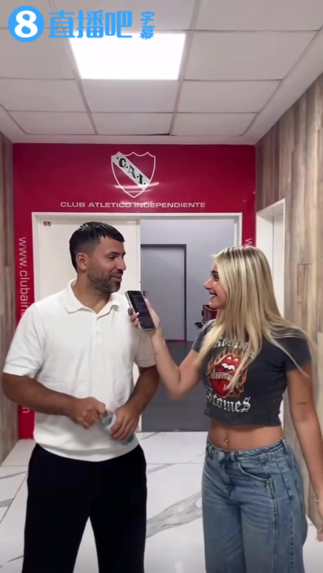 [体育视频]阿奎罗：现在的偶像…亚马尔；第一次赚钱交给我妈；