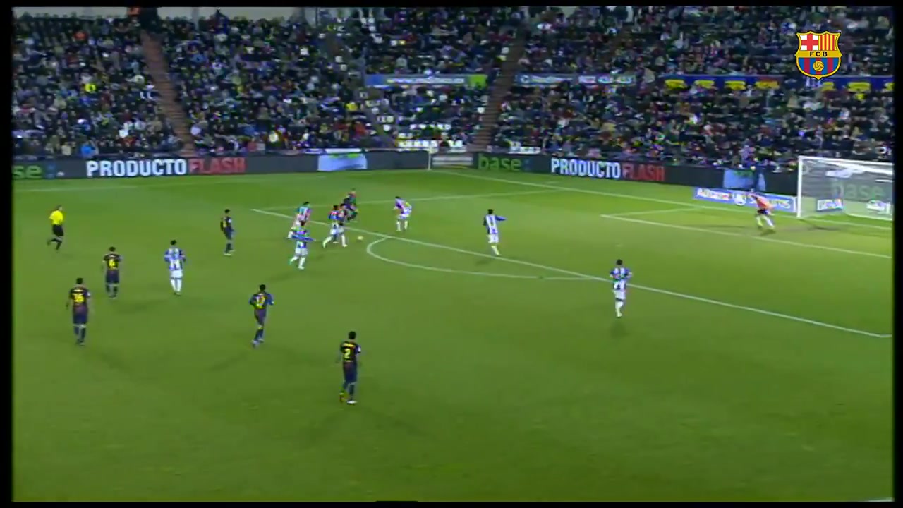 【球迷看点】不可思议的一年！当年梅西这脚低射打进了年度第91